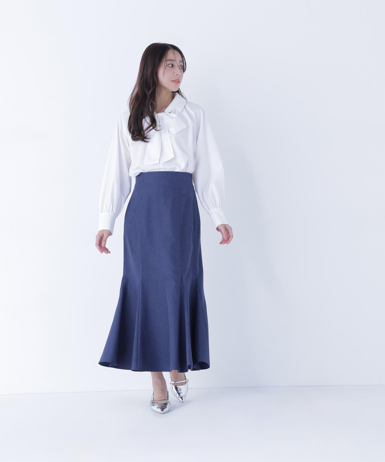 スキッパーリボンタイブラウス