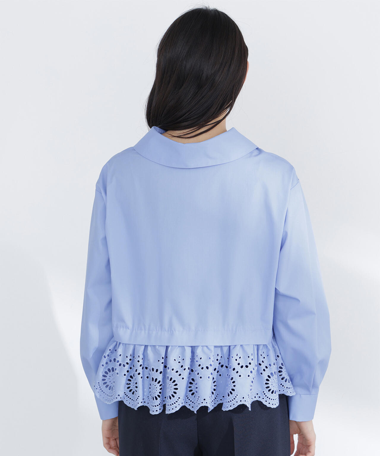 エンブロイダリーヘムブラウス