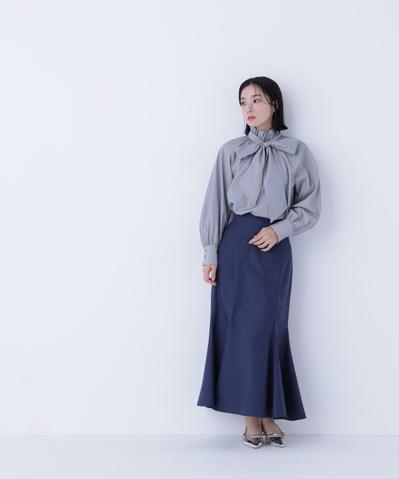 ハイネックリボンボウブラウス