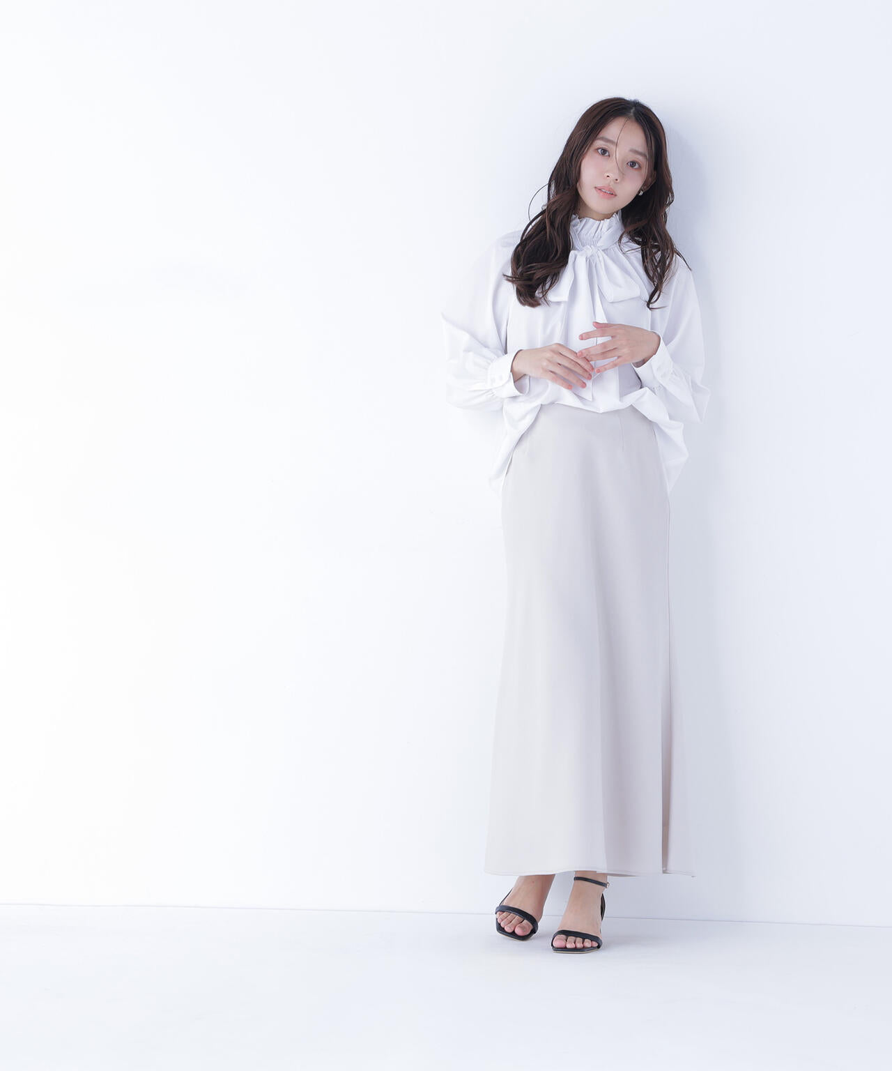 ハイネックリボンボウブラウス