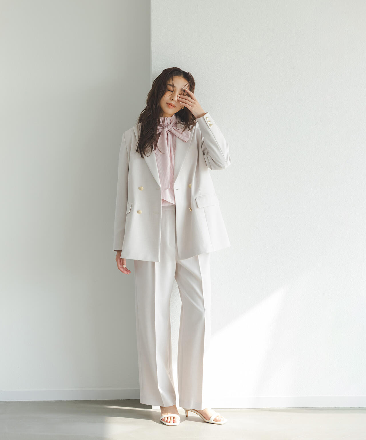 ハイネックリボンボウブラウス