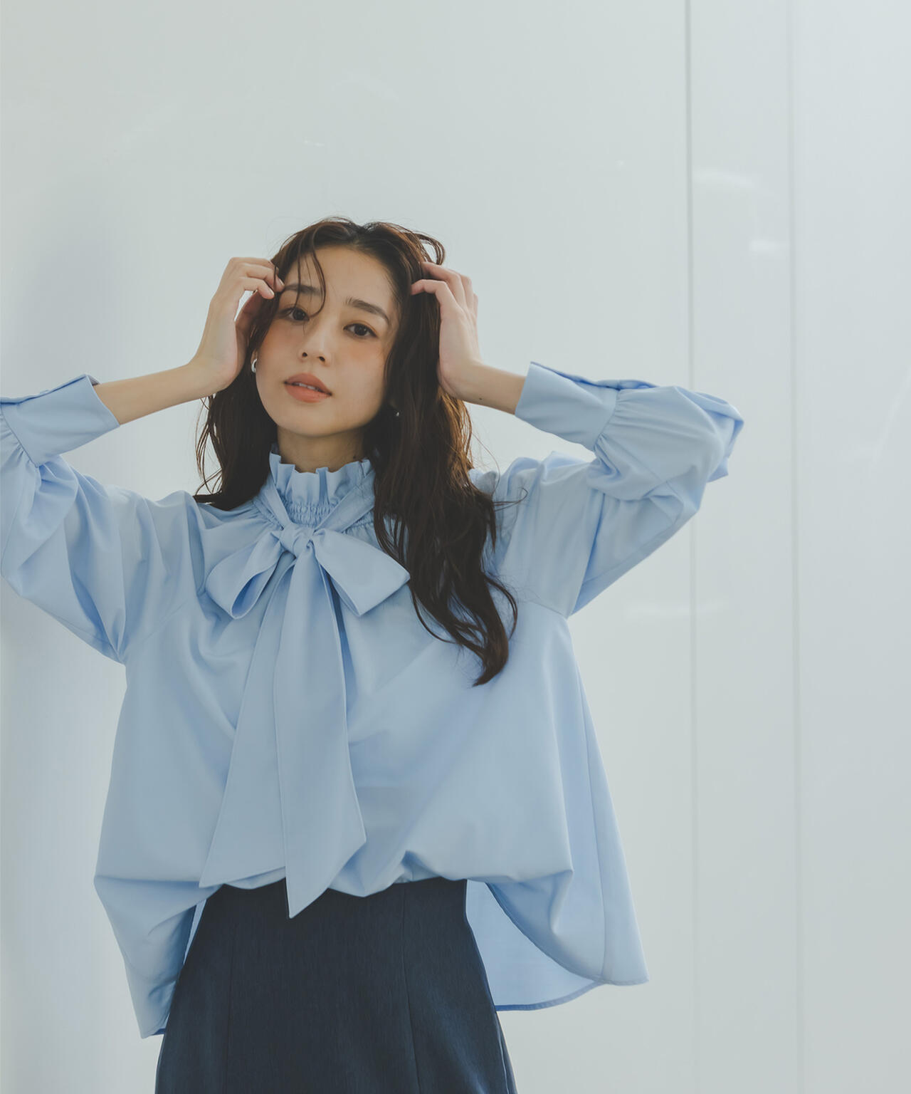 ハイネックリボンボウブラウス