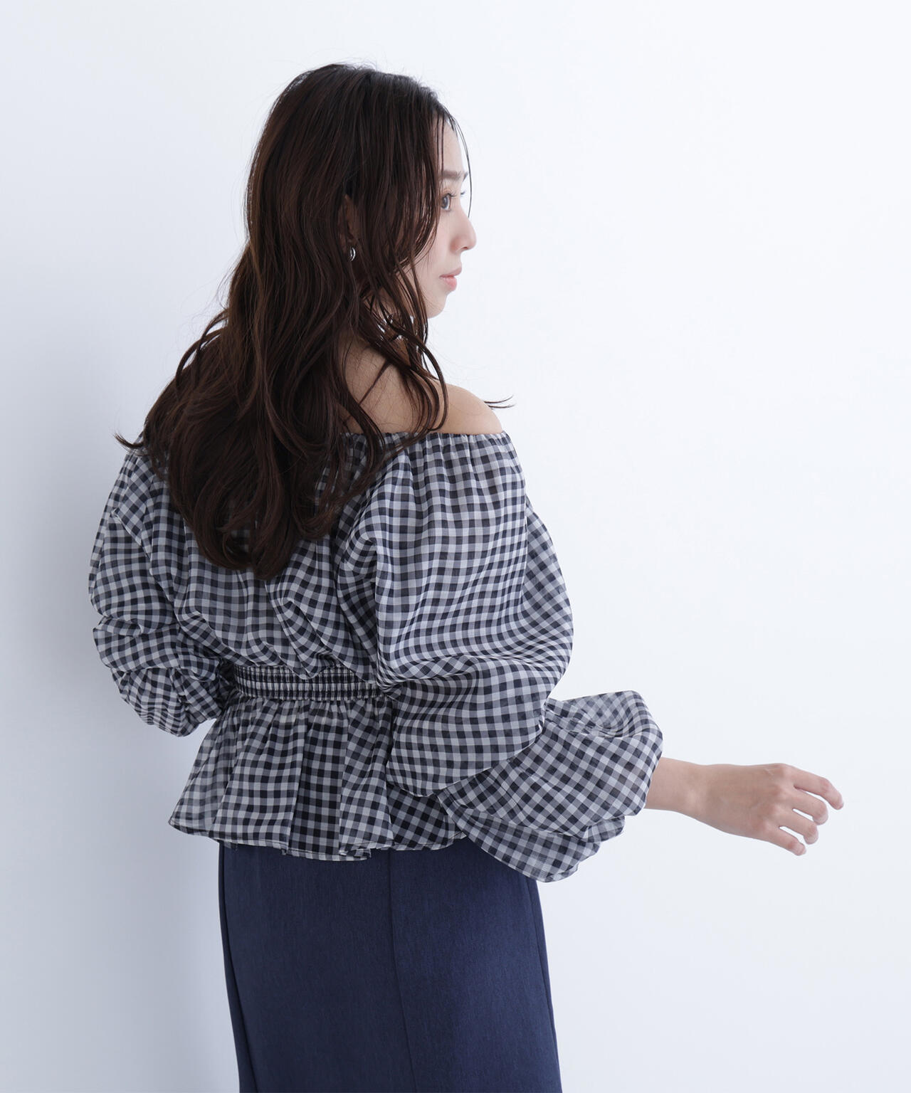 シアーギャザーペプラムブラウス