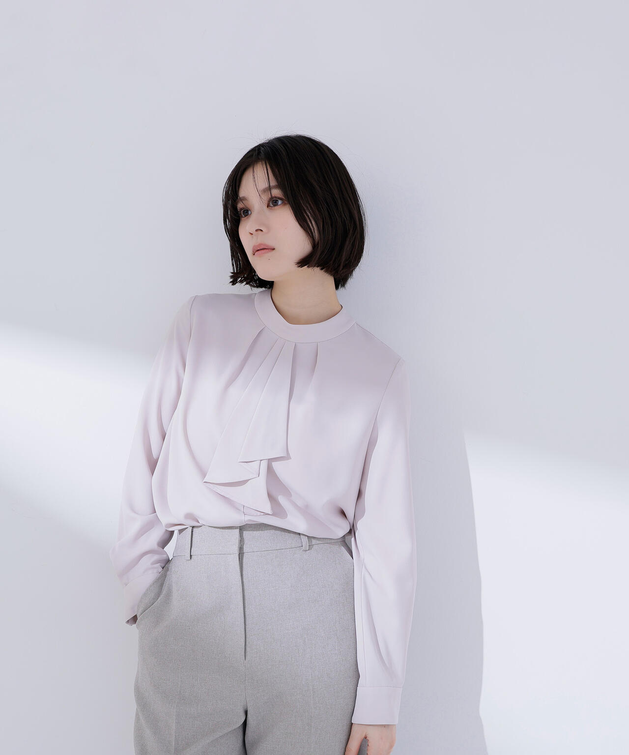 未使用✨ボッシュ Bosch ラッフルボウタイ ブラウス モノトーン 38 ラッフルボウタイブラウス | NATURAL BEAUTY BASIC（ナチュラル