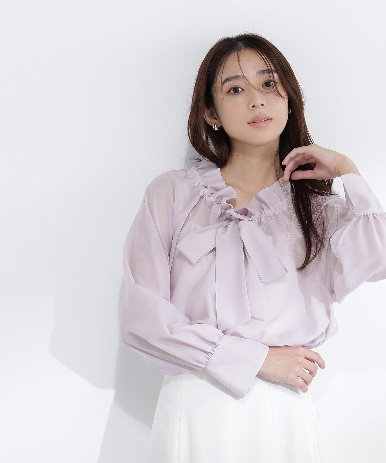 ♡新品♡MIXファブリックボウタイブラウス♡ FRAY I.D（フレイアイディー）の「MIXファブリックシアーボウタイ