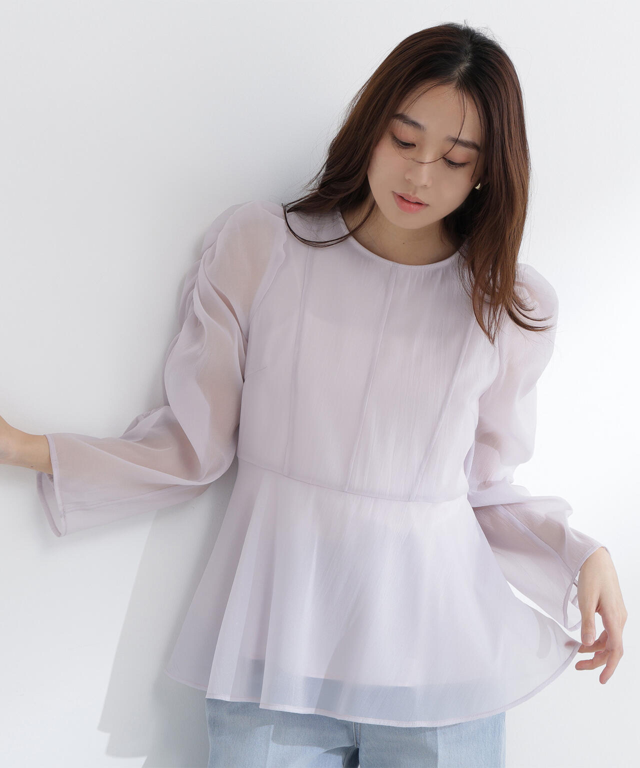 シアーペプラムブラウス