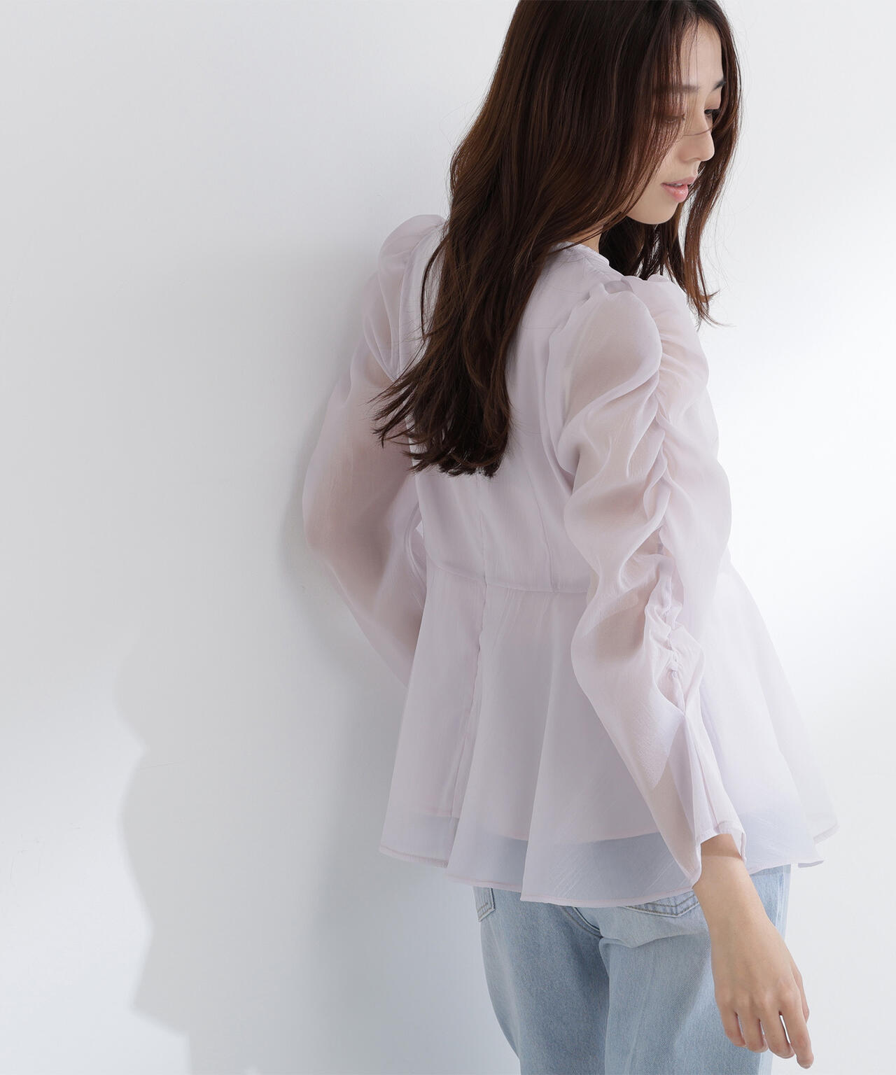 シアーペプラムブラウス
