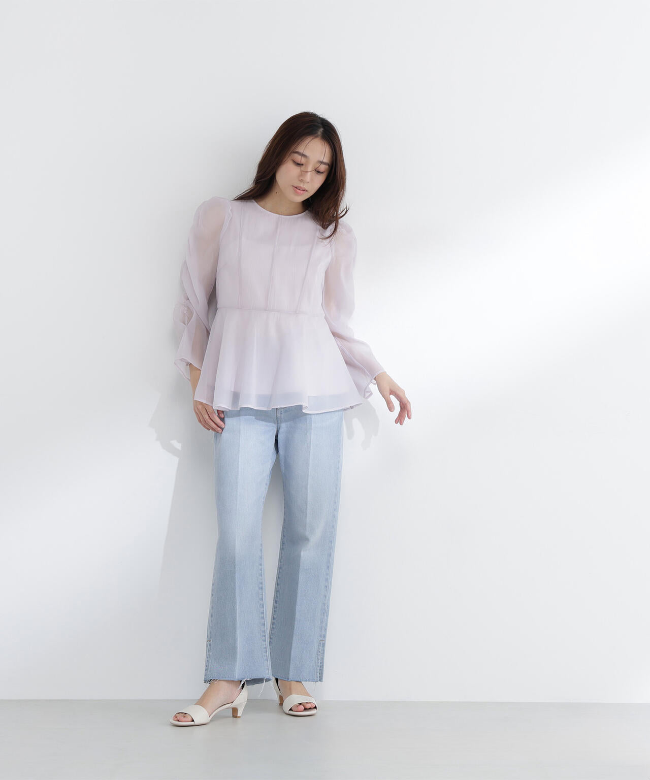 シアーペプラムブラウス