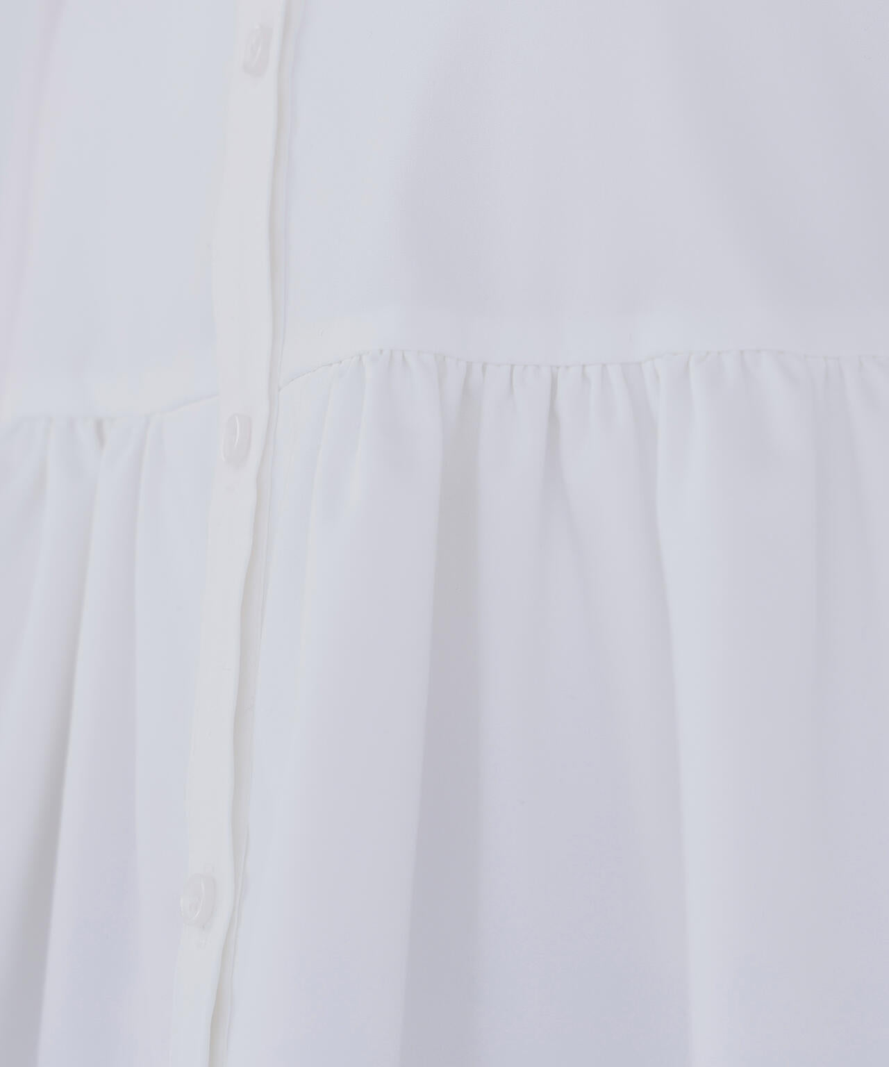 フリルカラーシャツ