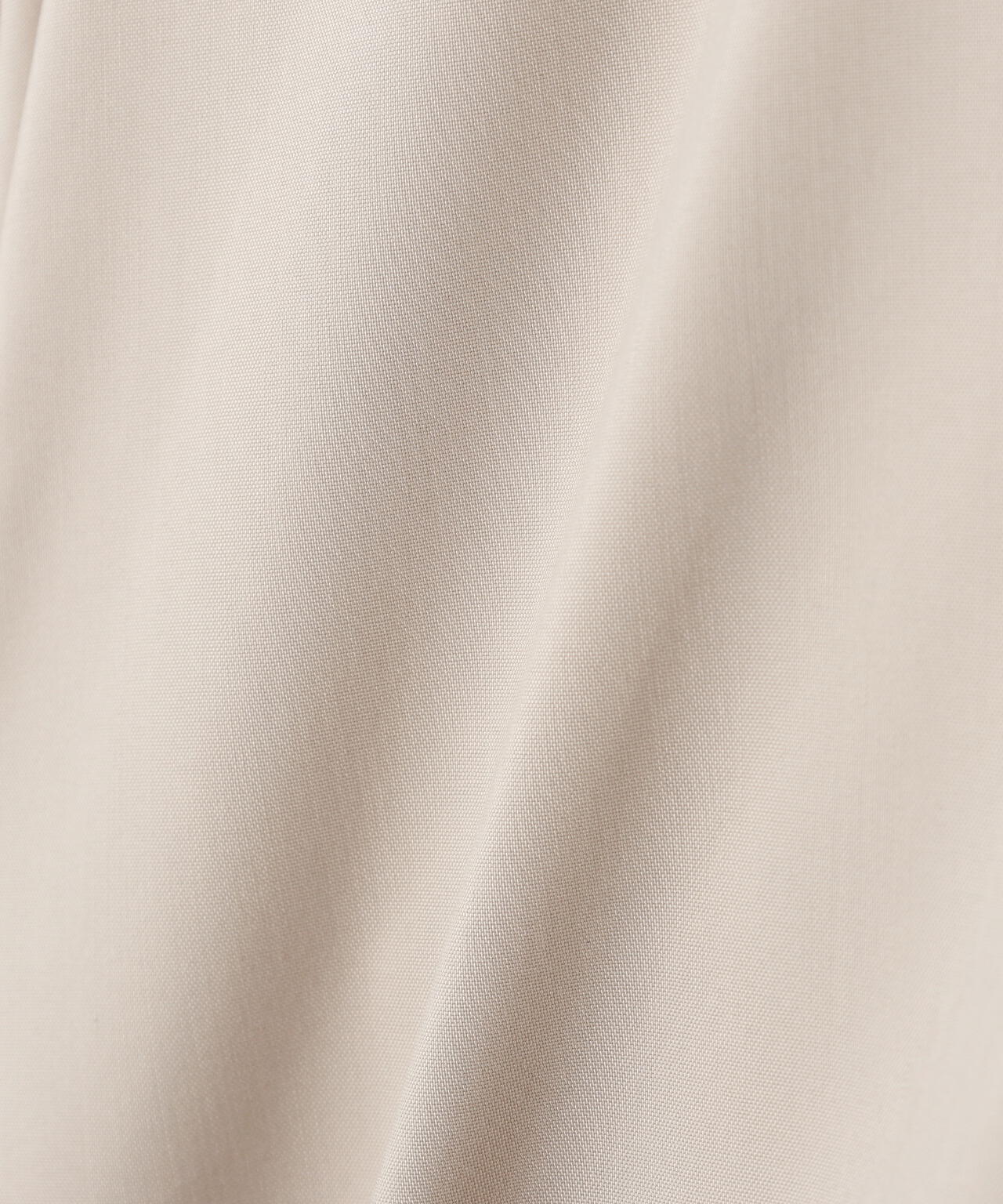 フリルカラーシャツ