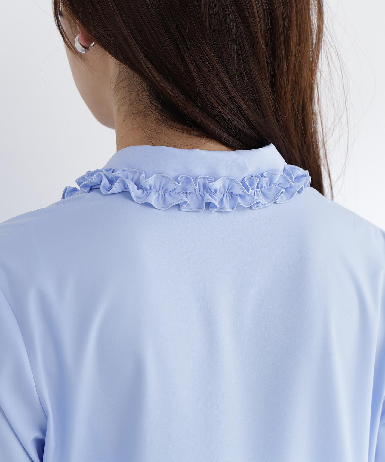 フリルカラーシャツ