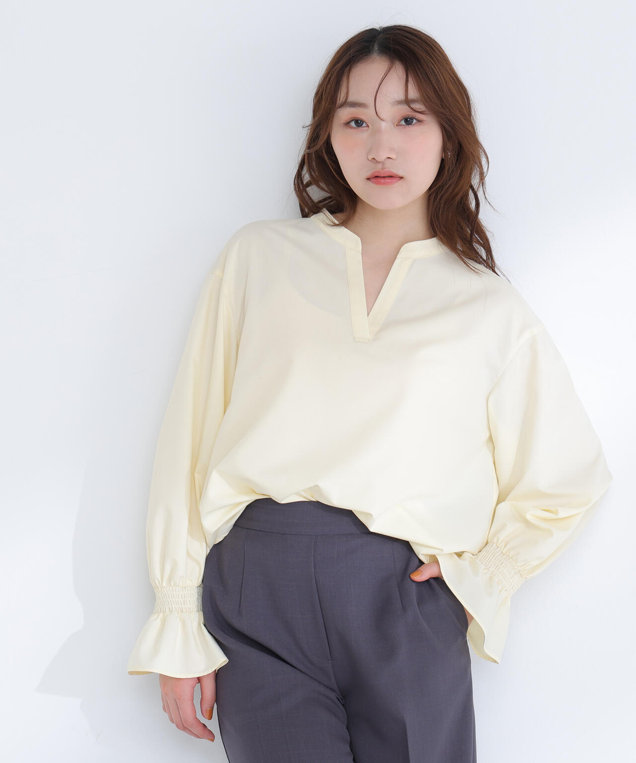 OHGAスキッパーブラウス　美品♡ GeeRA（ジーラ） ブラウス シャツ タックデザインスキッパーブラウス