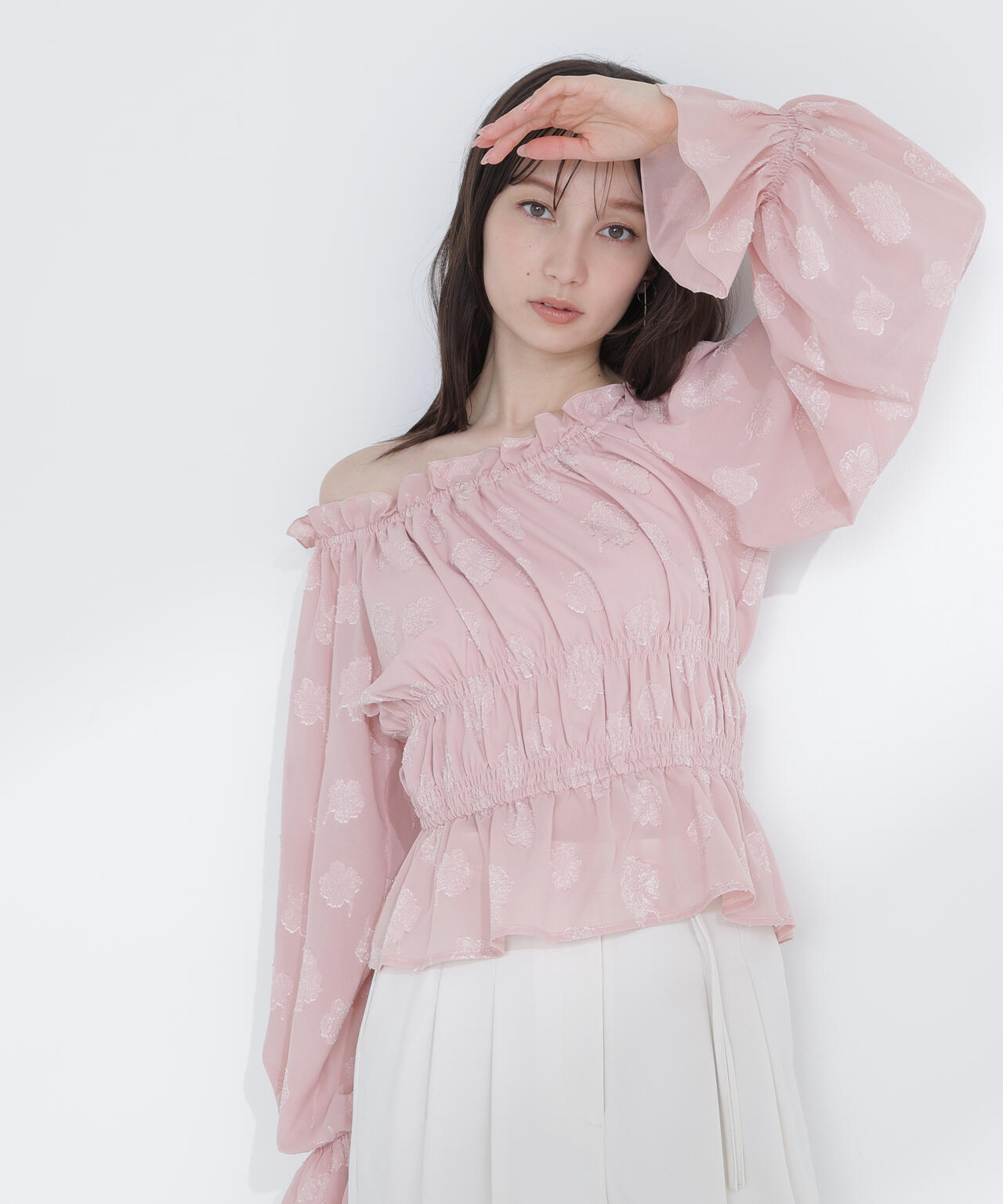 【試着のみ】OHGA フラワージャガードブラウス PINK フラワージャガードブラウス | NATURAL BEAUTY BASIC（ナチュラル