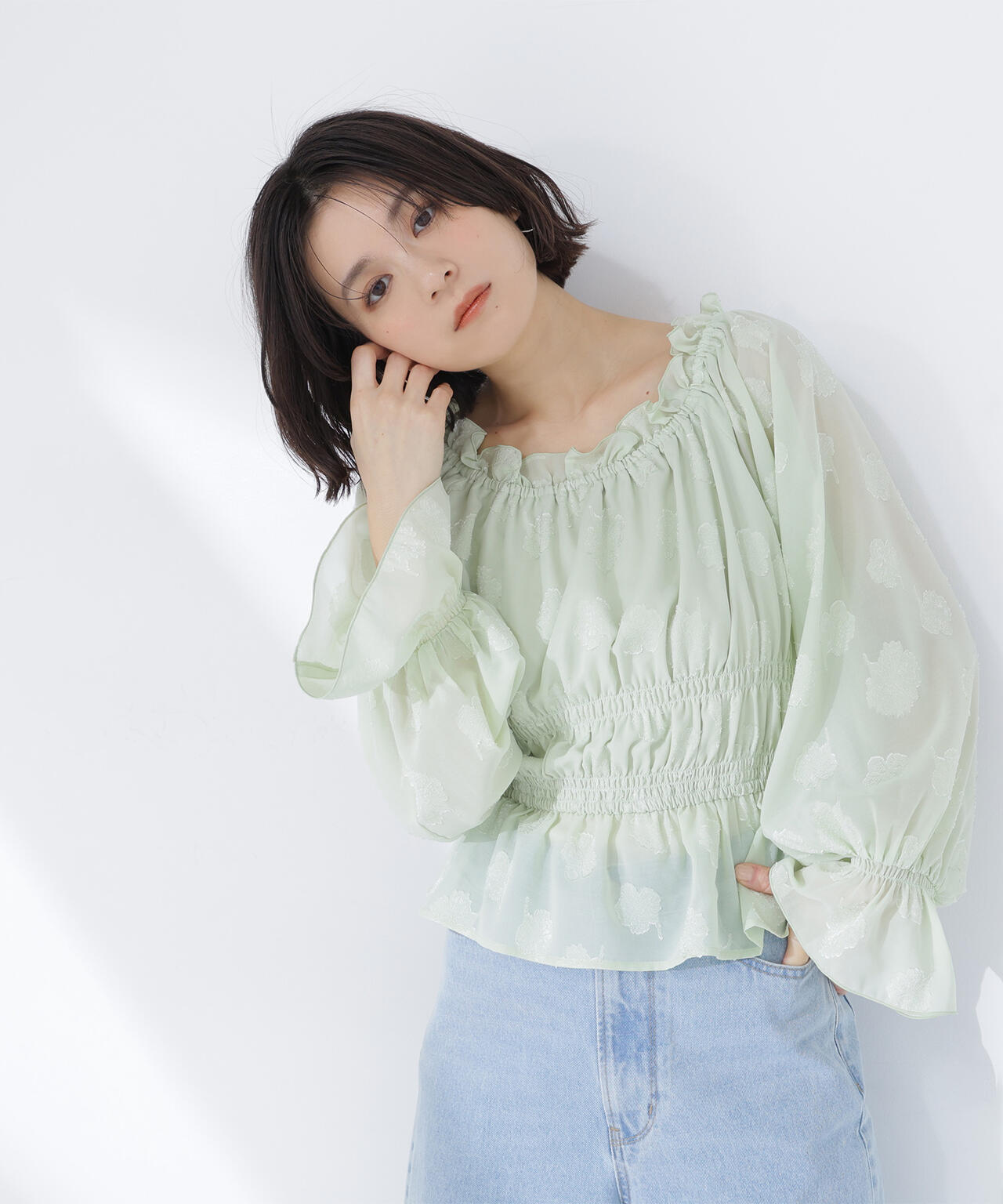 フラワージャガードブラウス