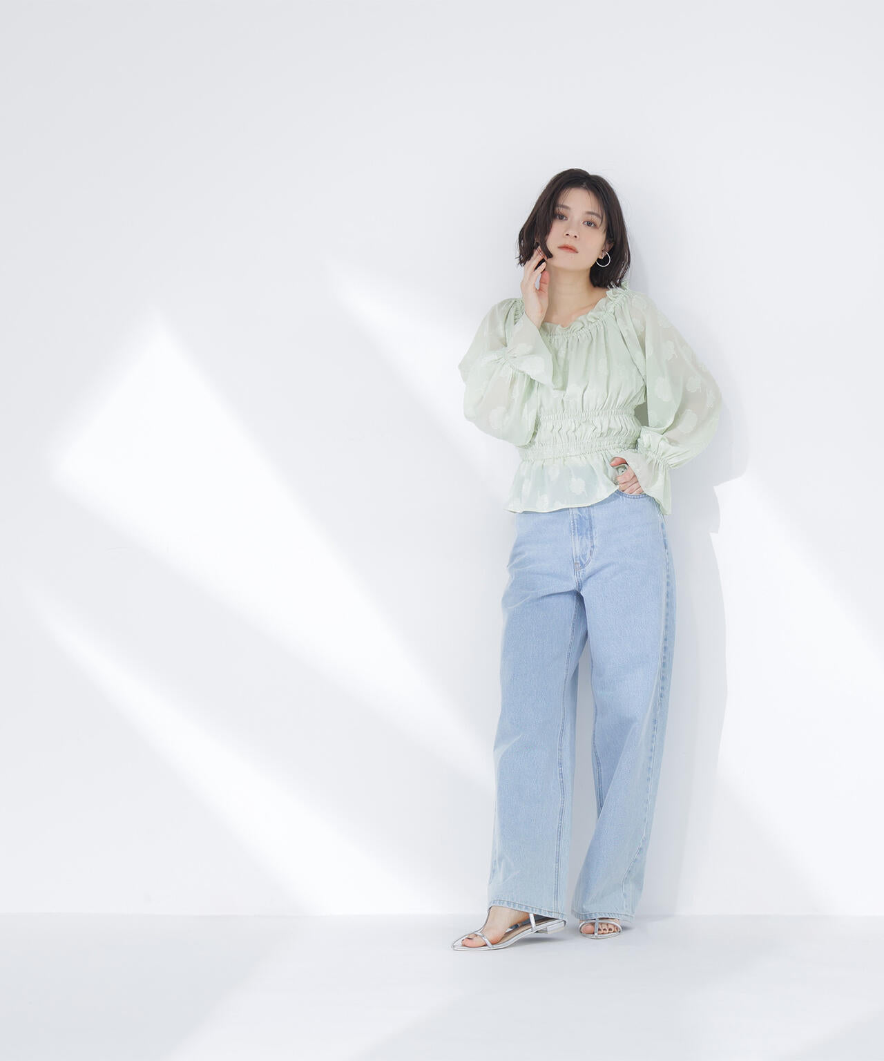 フラワージャガードブラウス