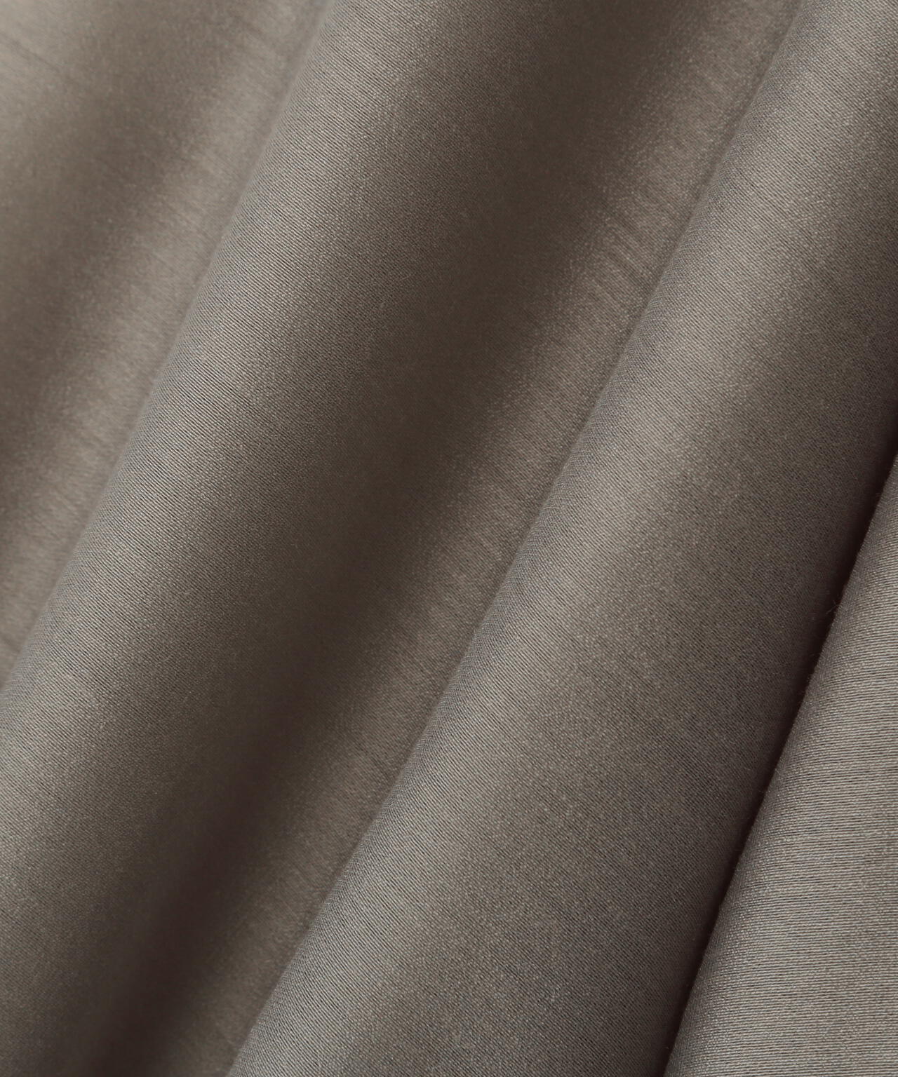 フロントフリルブラウス