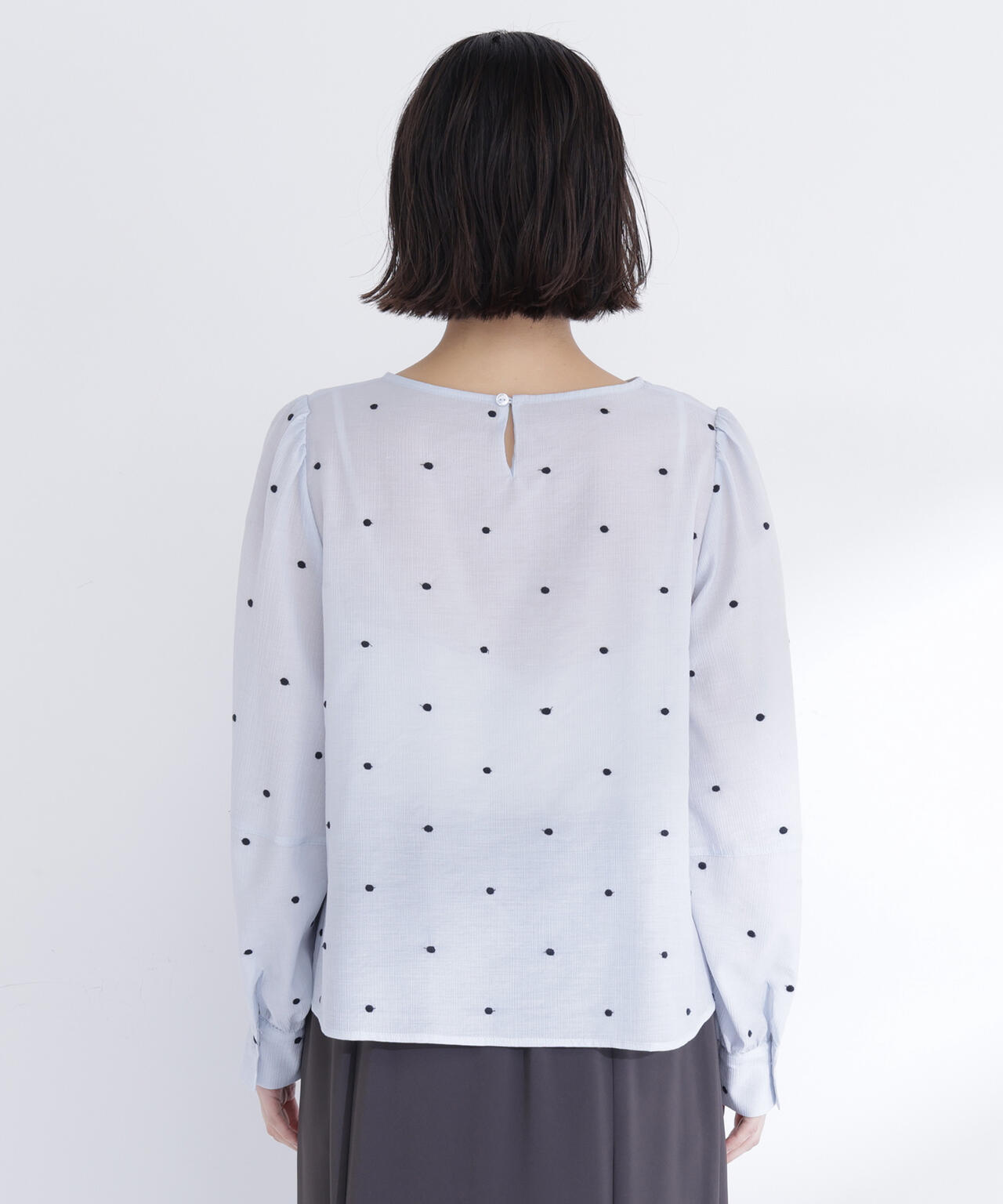 ドット刺繍ブラウス