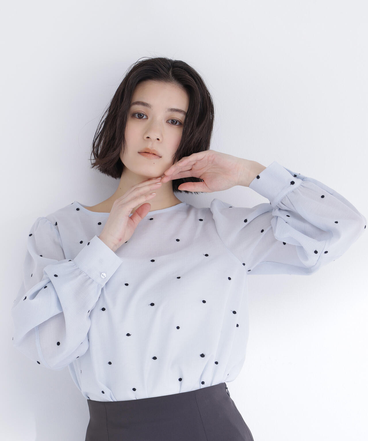 ドット刺繍ブラウス | NATURAL BEAUTY BASIC（ナチュラルビューティー