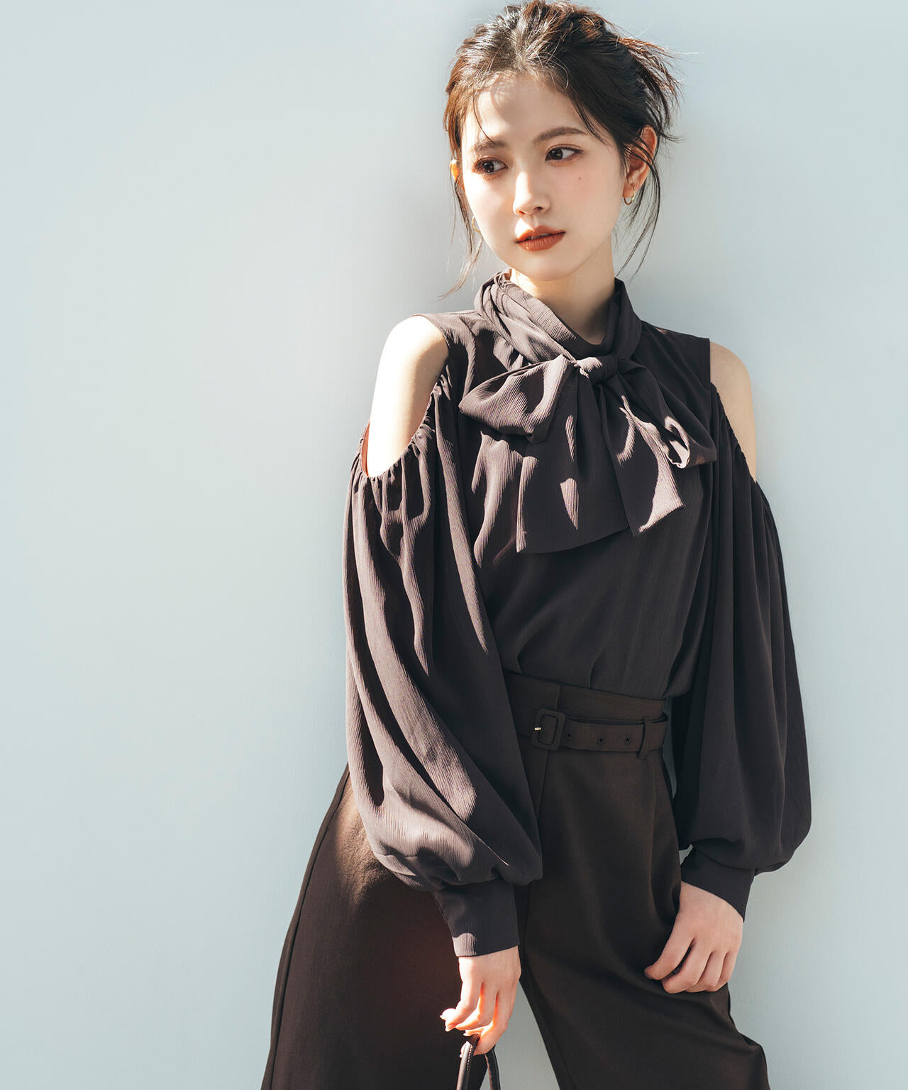 regleam ショルダー オープン ブラウス バックオープンパワショルブラウス｜ BACK OPEN POWER SHOULDER BLOUSE