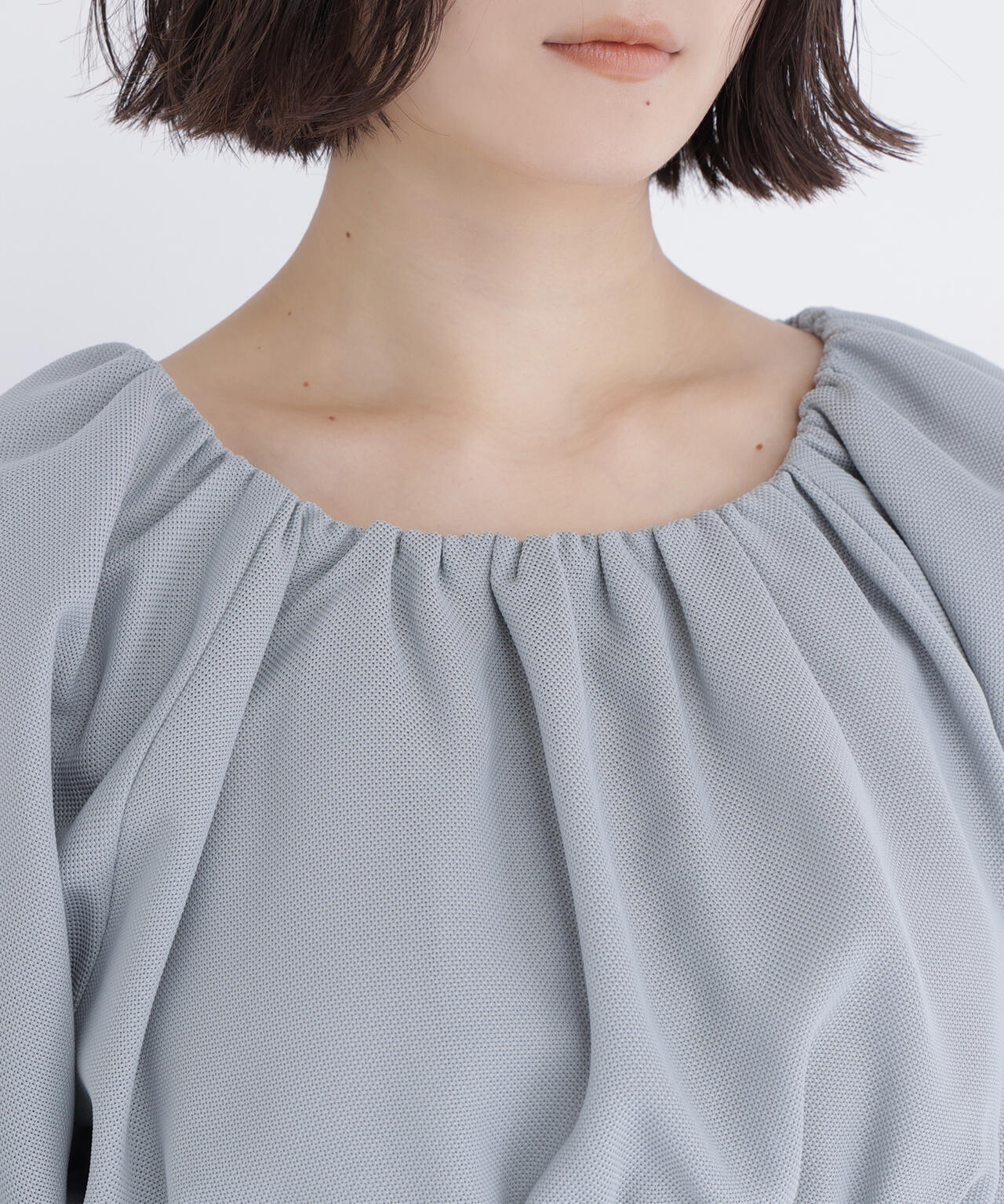 メッシュギャザーペプラムブラウス