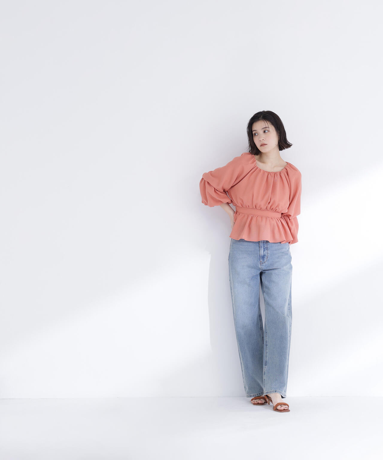 メッシュギャザーペプラムブラウス