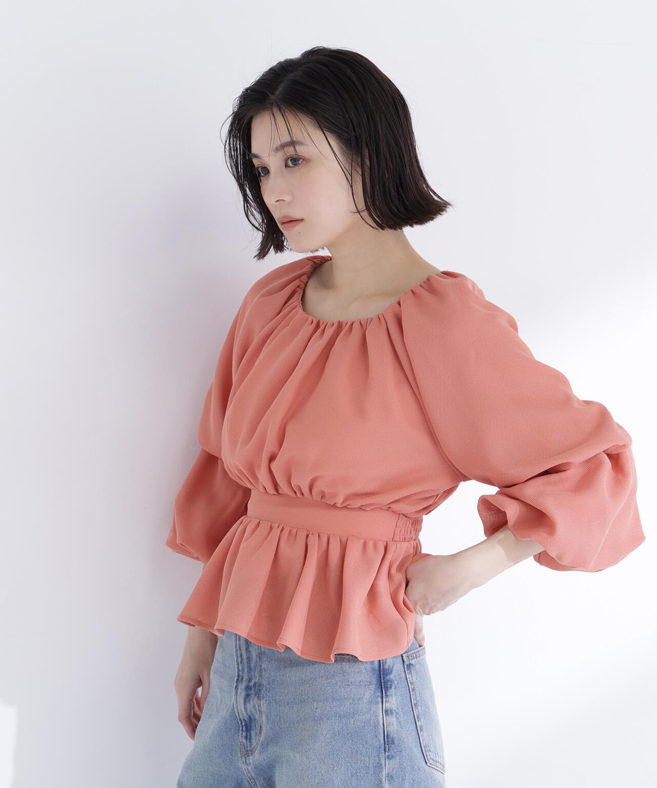 メッシュギャザーペプラムブラウス
