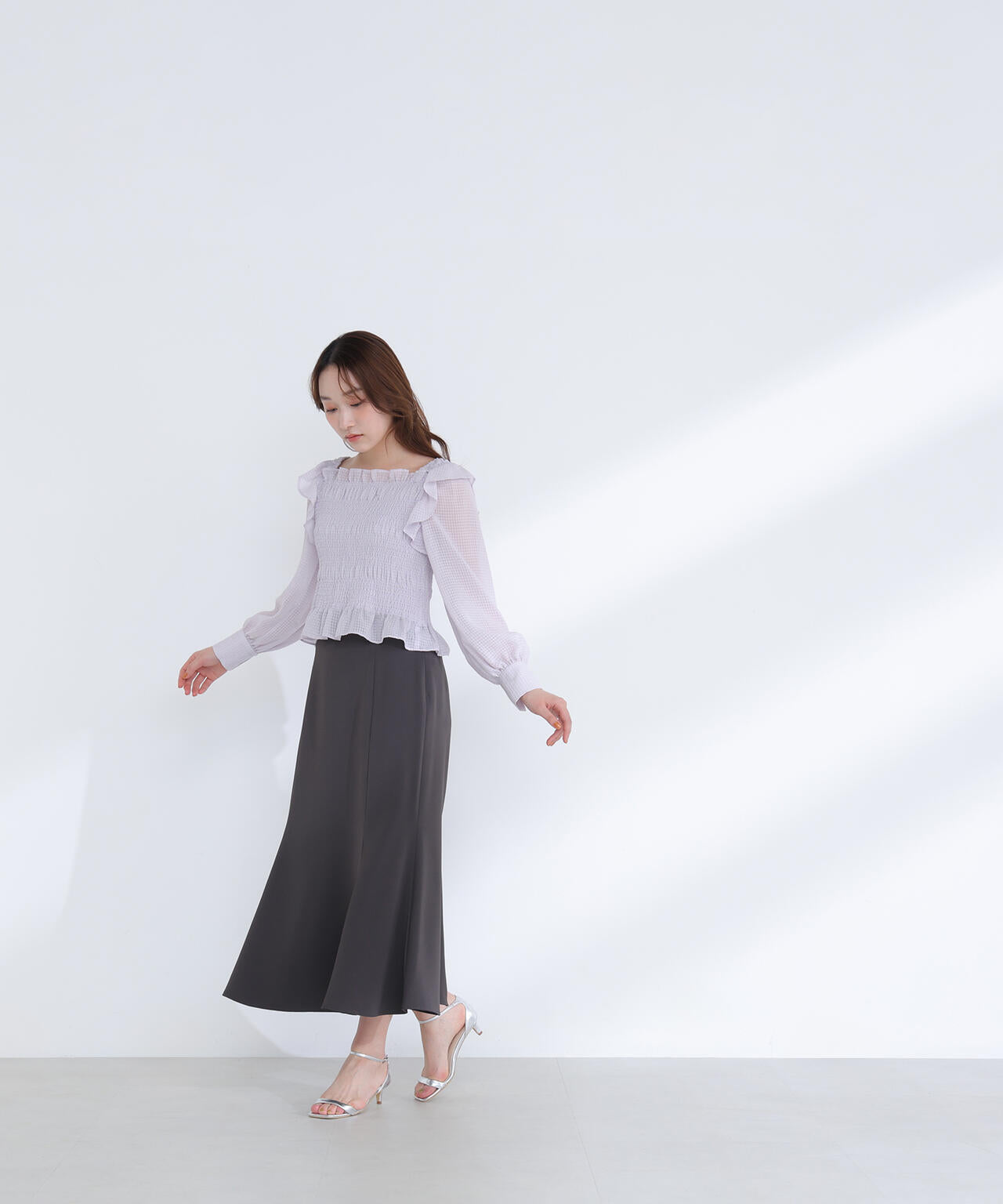 【一部店舗・mix.tokyo 限定カラー：イエロー】シアーチェックシャーリングブラウス