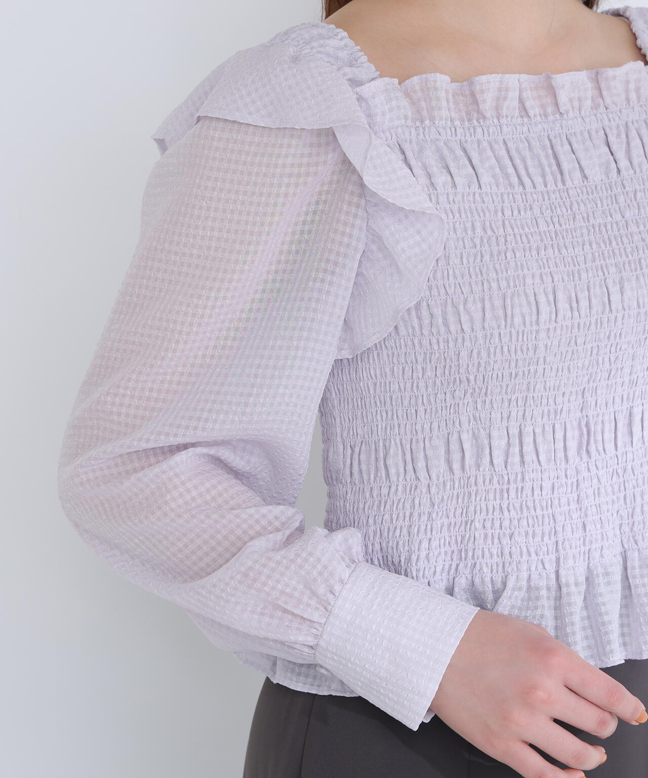 【一部店舗・mix.tokyo 限定カラー：イエロー】シアーチェックシャーリングブラウス