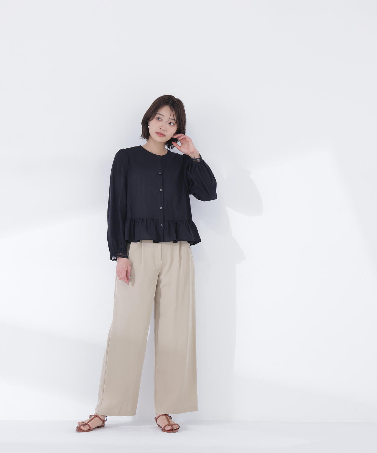 レースカフスブラウス