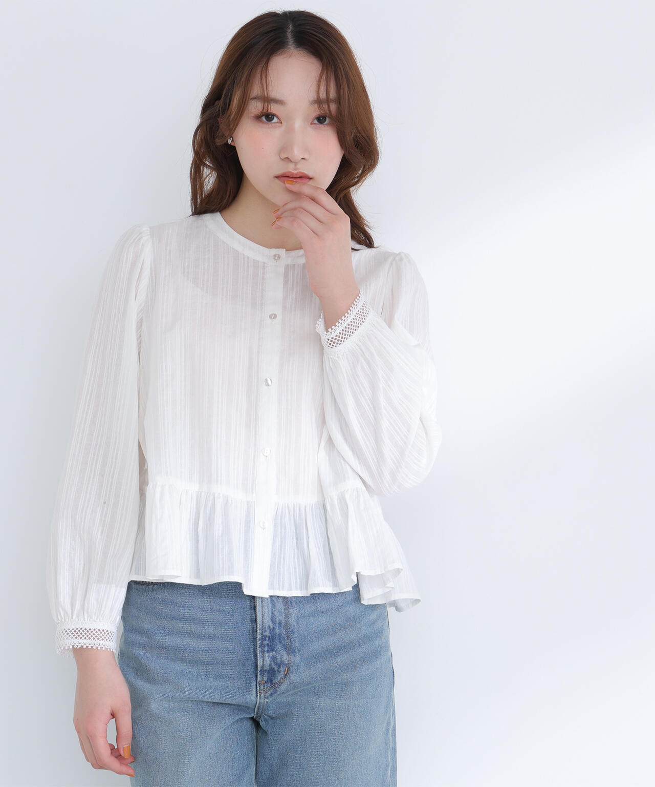 レースカフスブラウス