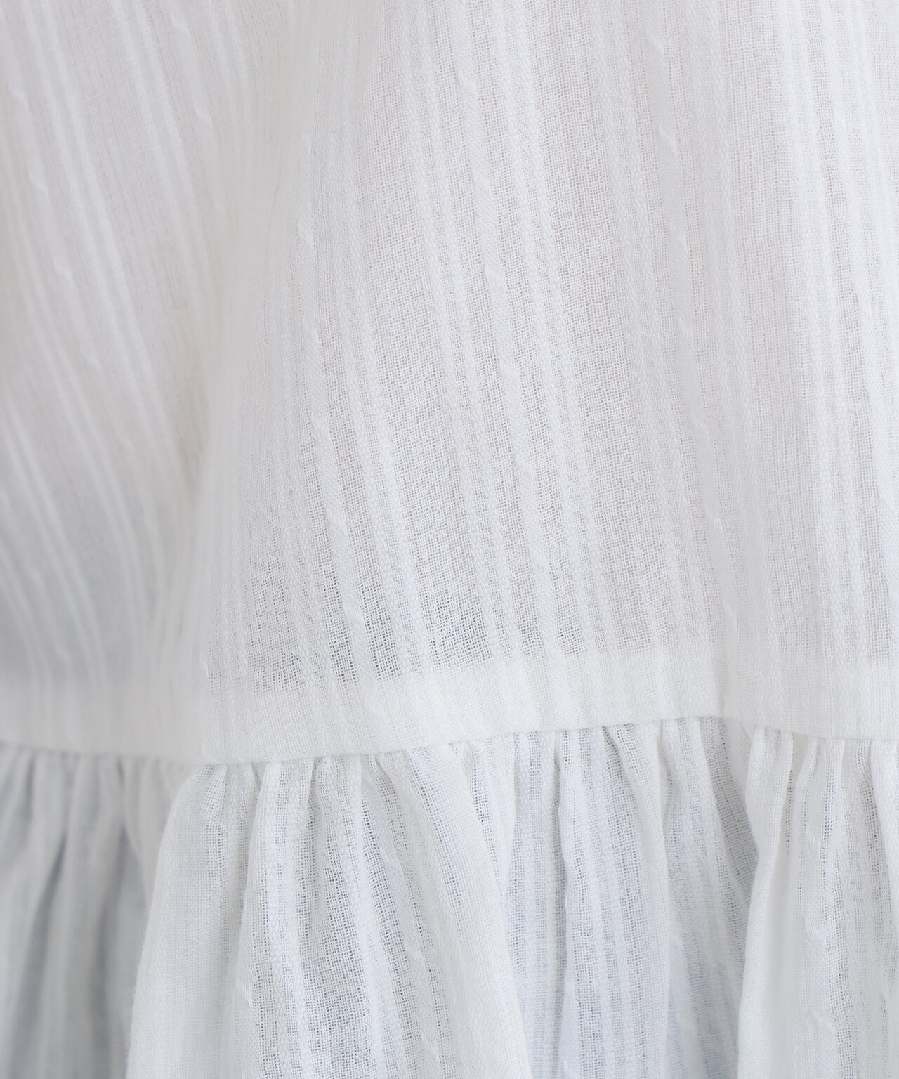 レースカフスブラウス