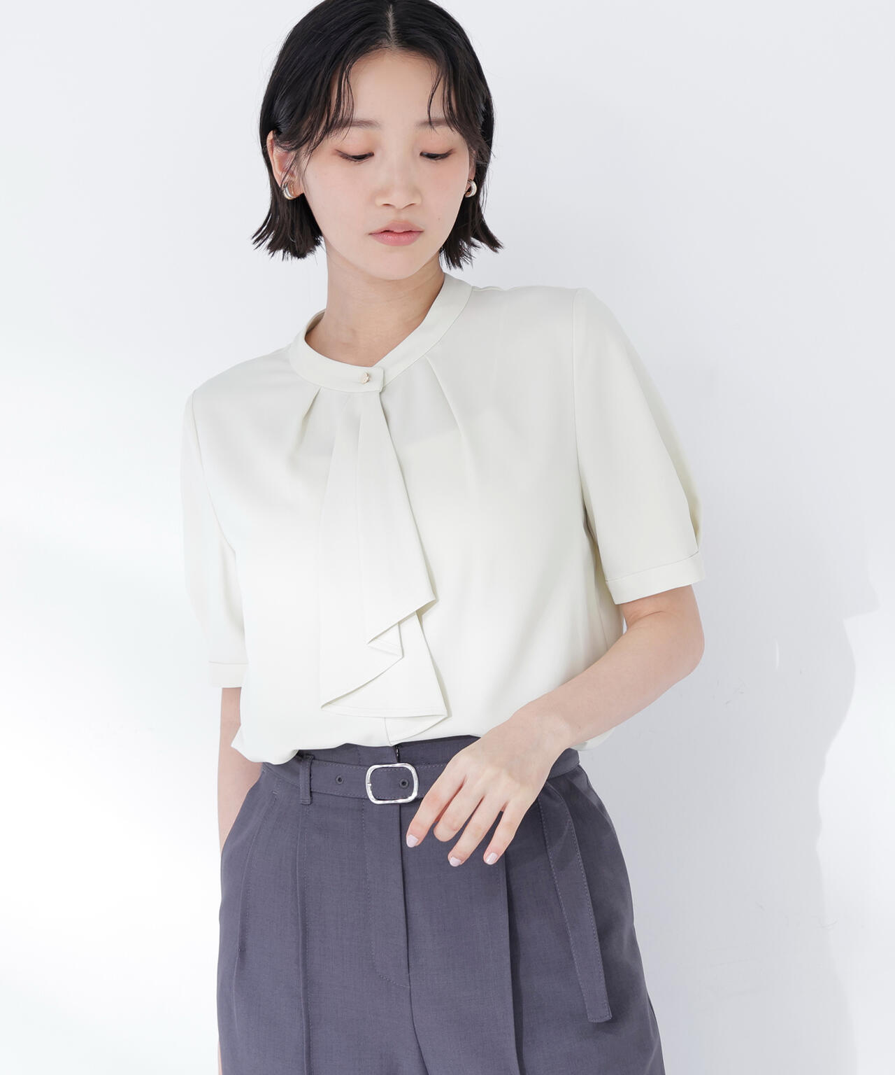 身長165　B:80 W:59 / H:85 / S:23.5 着用サイズ：M