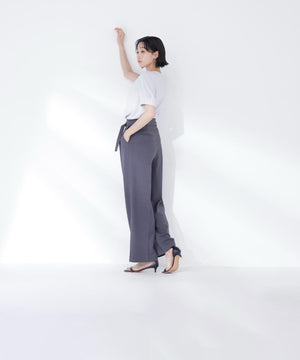 身長165　B:80 W:59 / H:85 / S:23.5 着用サイズ：M