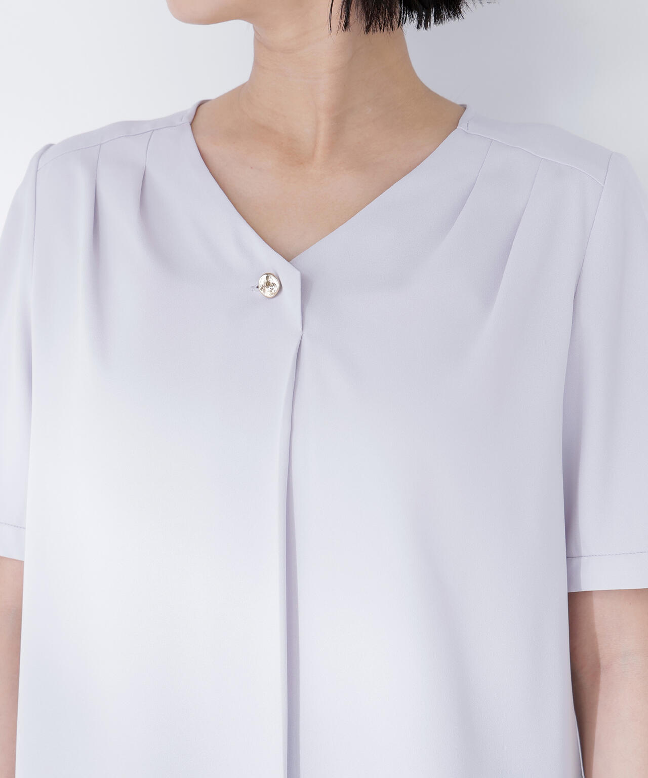 身長165　B:80 W:59 / H:85 / S:23.5 着用サイズ：M