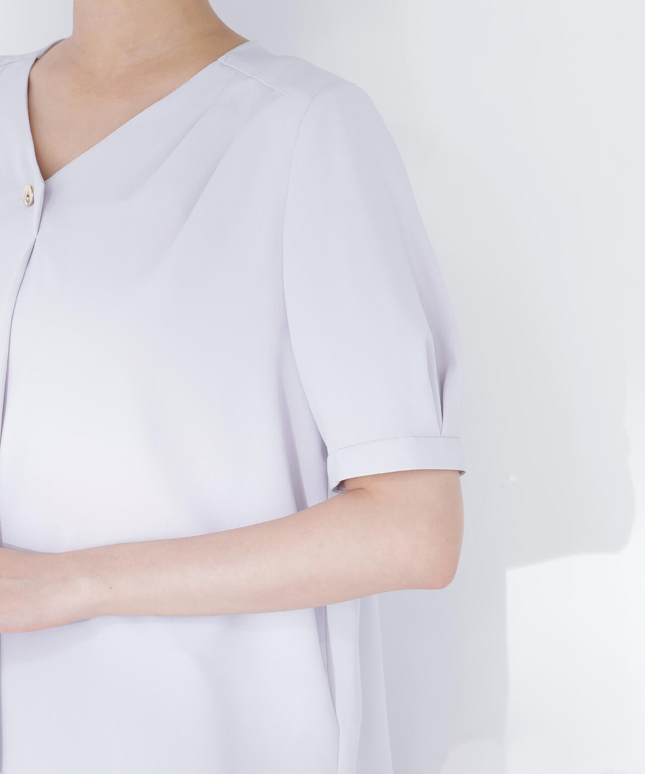 身長165　B:80 W:59 / H:85 / S:23.5 着用サイズ：M