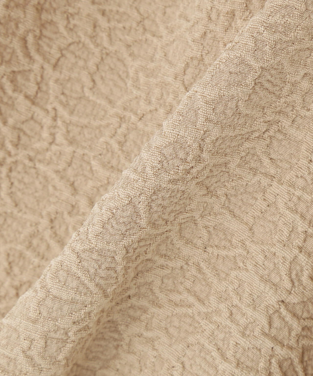 ゴールドボタンジャガードブラウス