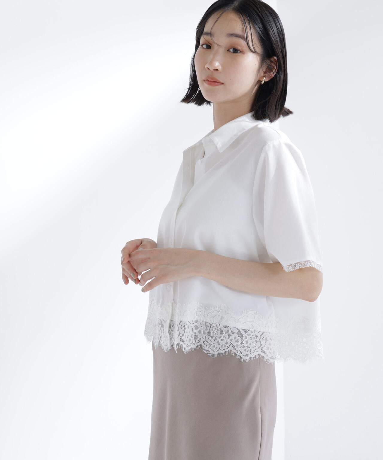 【ナチュラル】B2803 レースシャツ レースドッキングシャツ | NATURAL BEAUTY BASIC（ナチュラル