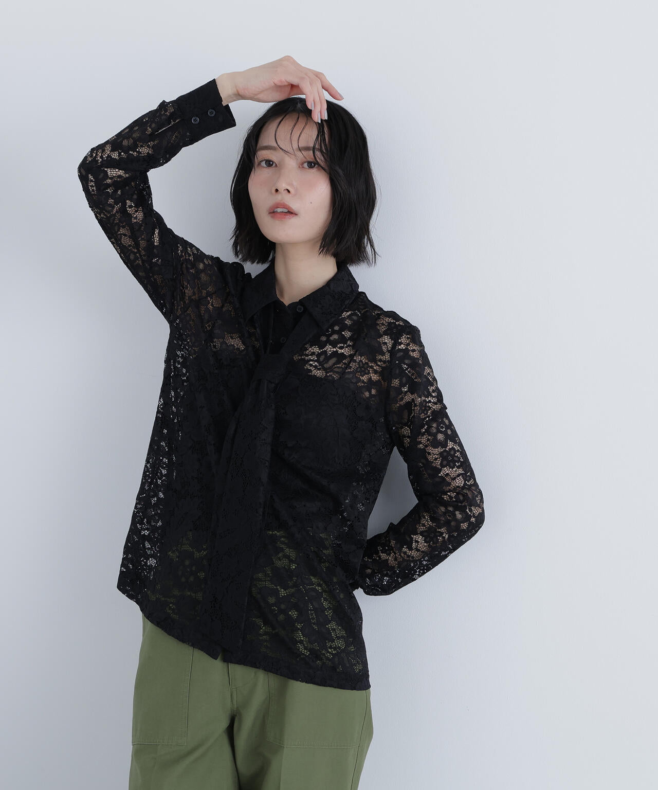 レースボウタイブラウス