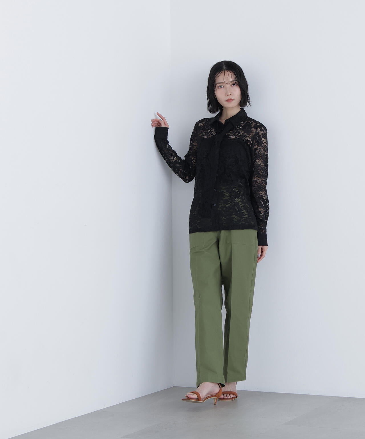 レースボウタイブラウス