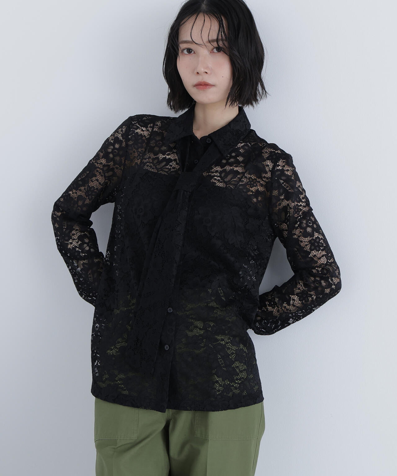 レースボウタイブラウス