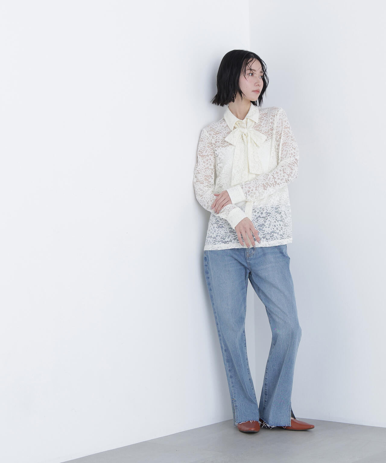 レースボウタイブラウス