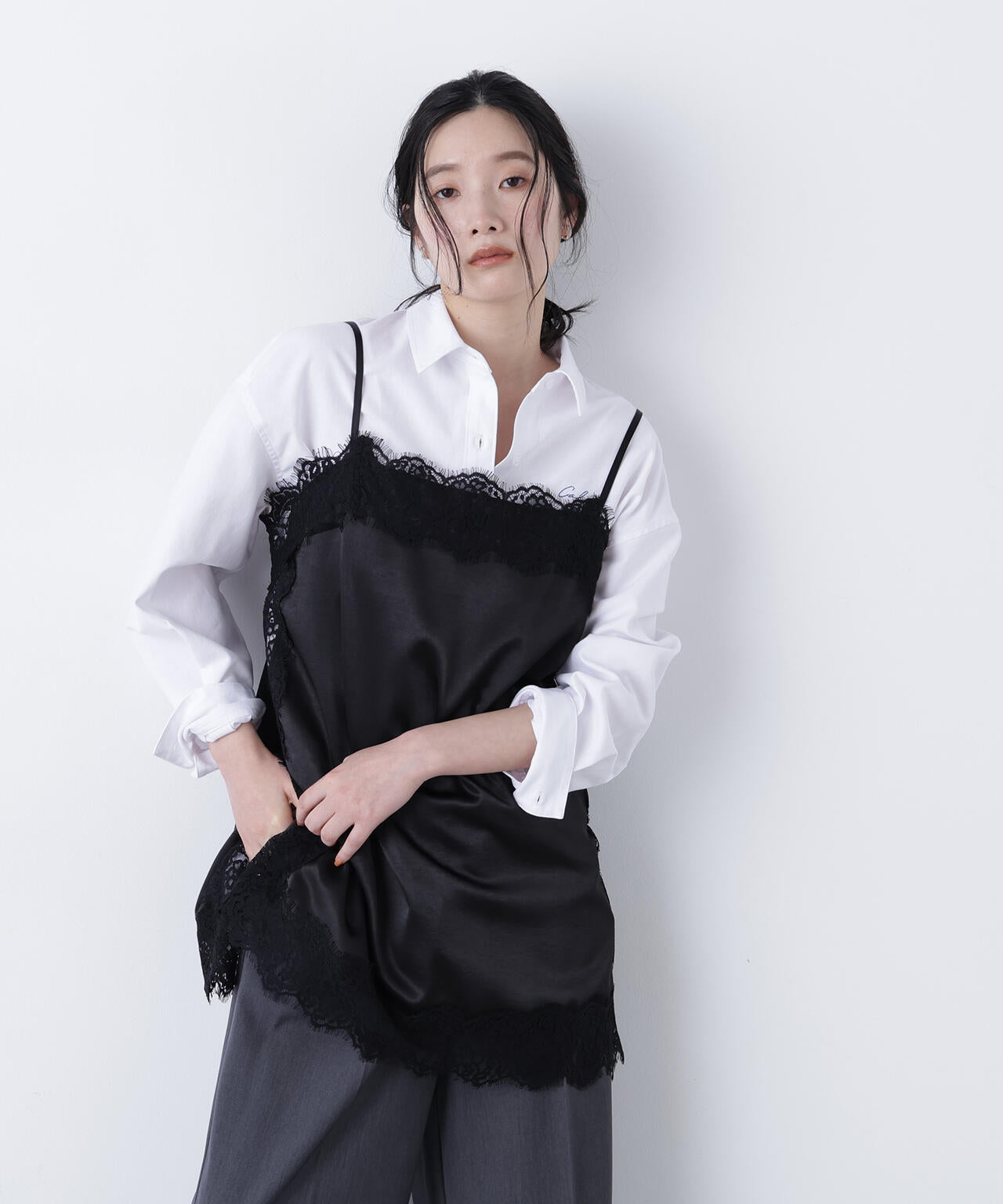 新品未使用　BLAMINK レースキャミソール　38 総レースキャミソール Vネック カップ入り : SWEET DOOR - 通販