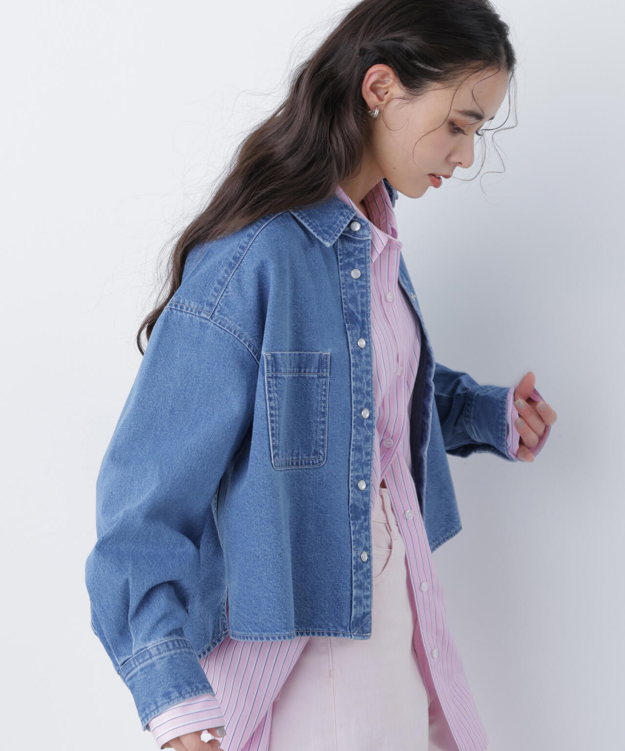 クロップドデニムシャツ