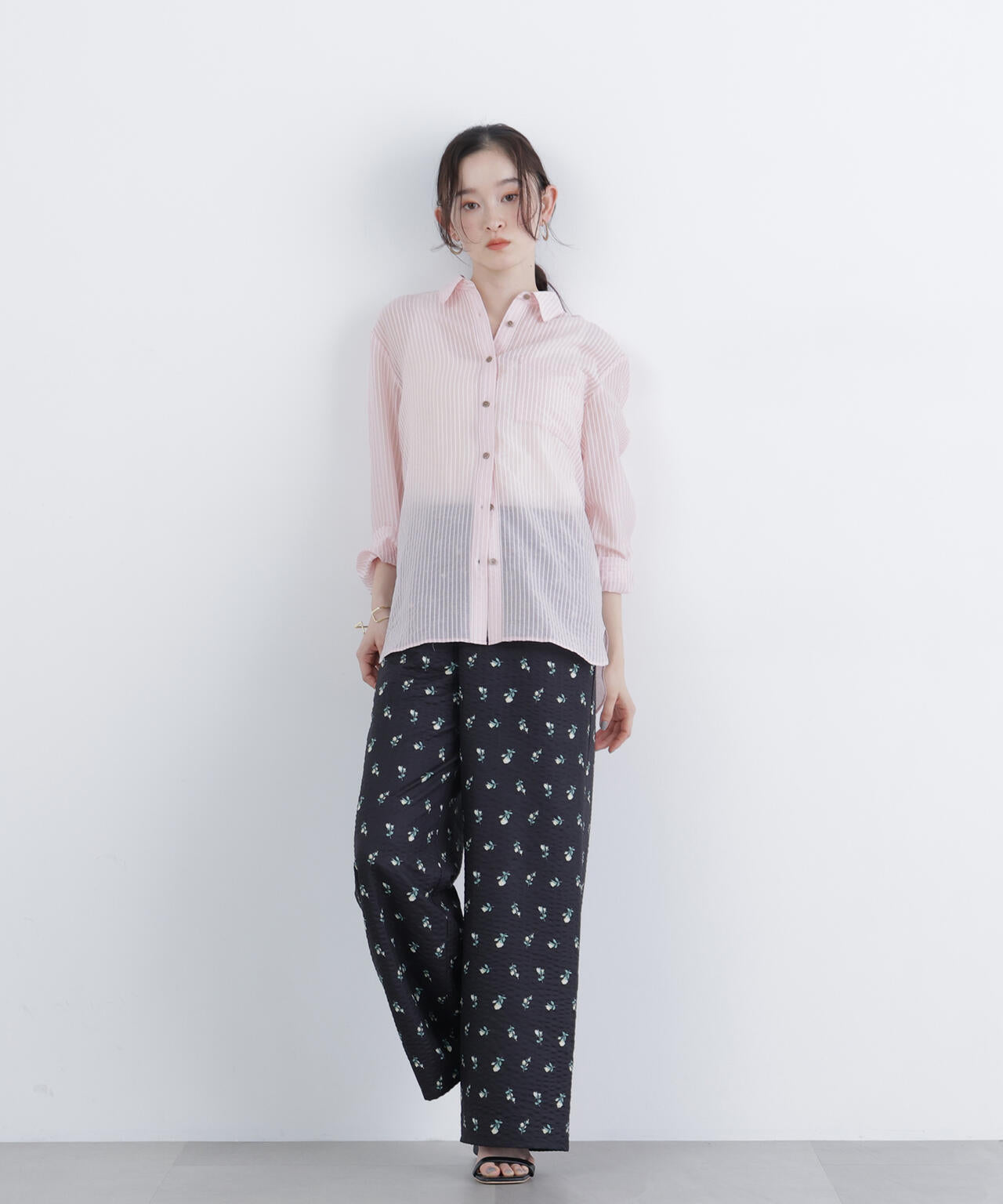 HYKE ストライプシアーシャツ新品タグ付き HYKE - HYKE ストライプシアーシャツ新品タグ付きの通販 by きい's