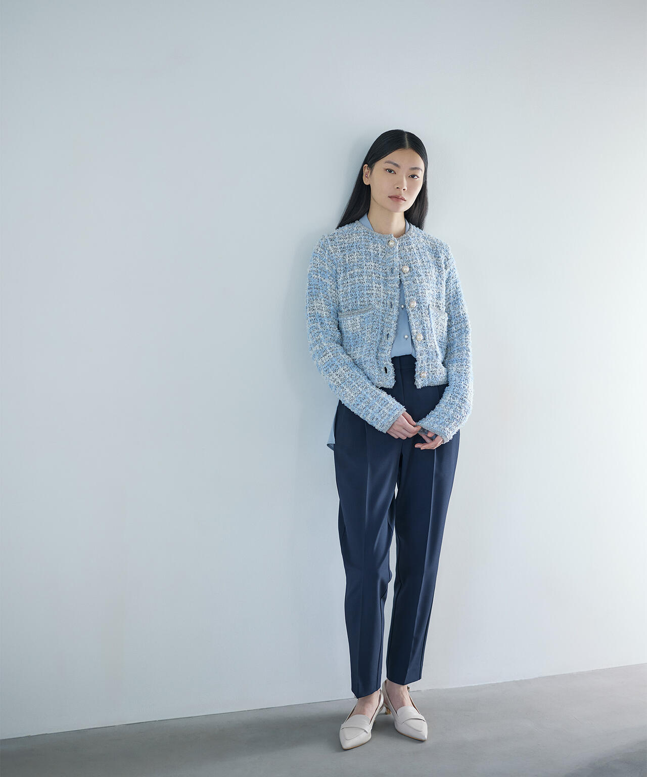 【365ユーティリティ】“みんなの声をカタチにした”速乾2WAYパールボタンボウブラウス