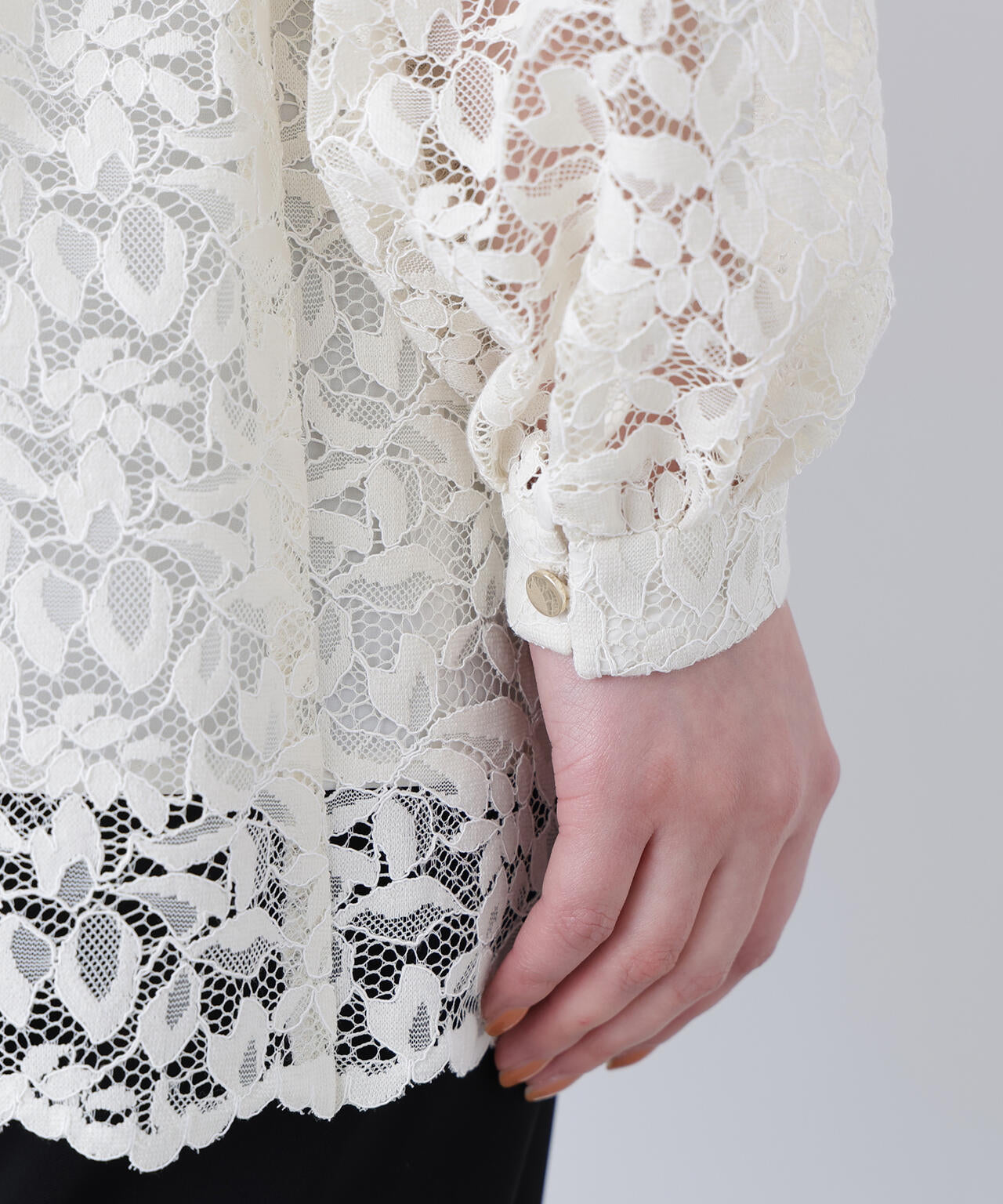 好きを着て気分が上がる】レースチュニックブラウス | NAVYNAVY