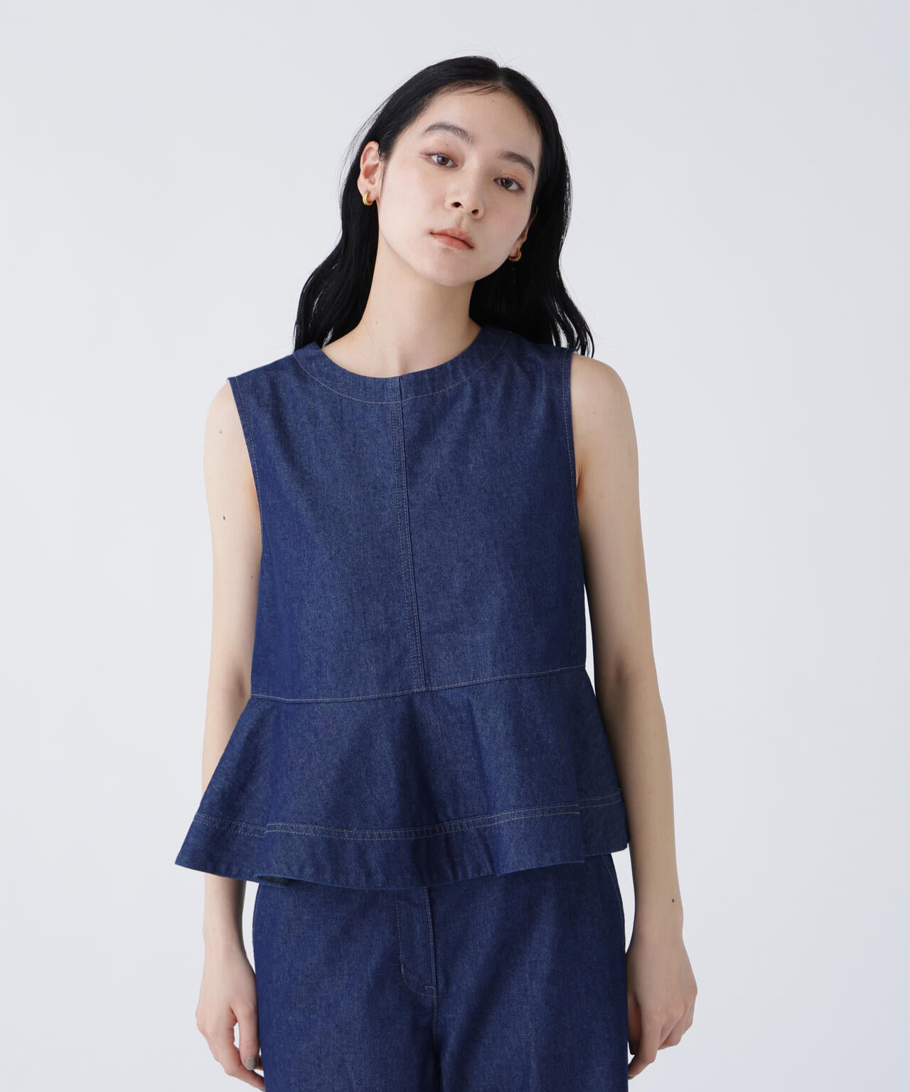 168cm B81cm W60cm H89cm 着用サイズ：FR