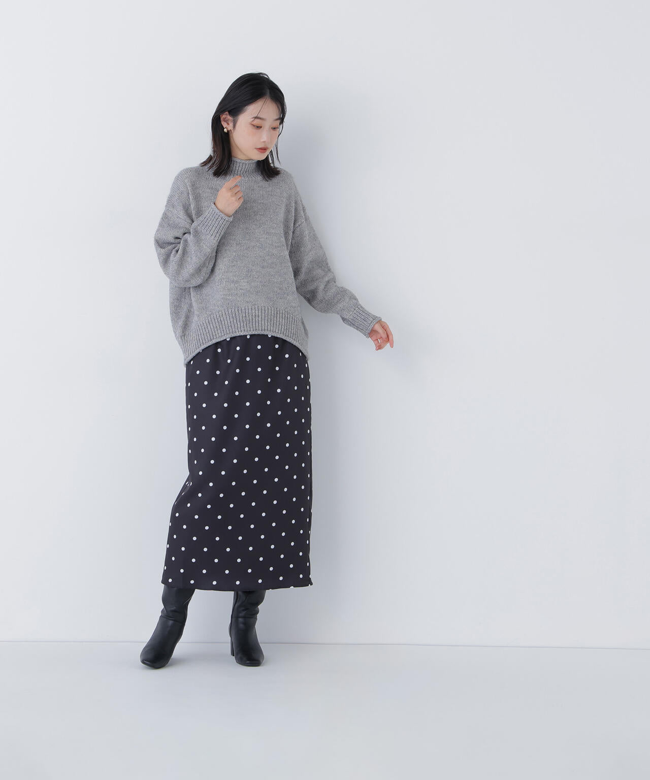 【有楽町マルイ・mix.tokyo 限定カラー：ブラウンベース】ドットサテンタイトスカート