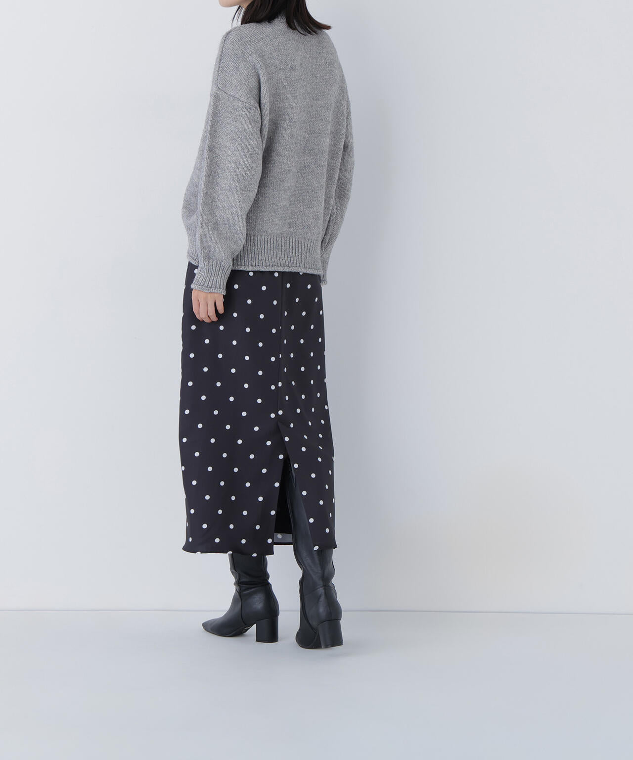 【有楽町マルイ・mix.tokyo 限定カラー：ブラウンベース】ドットサテンタイトスカート