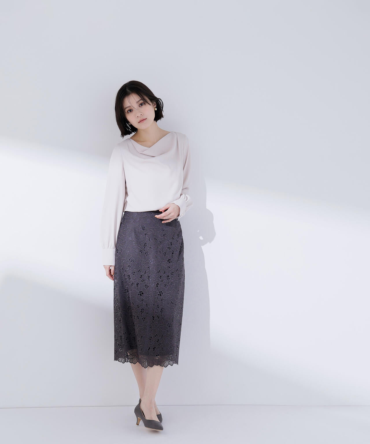 フラワーレースタイトスカート